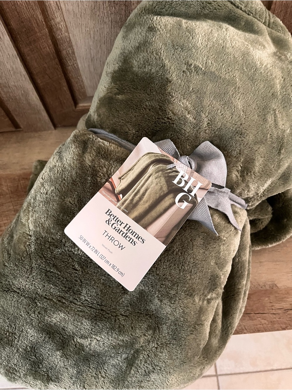 Better Homes and Gardens Olive Plush Throw Blanket